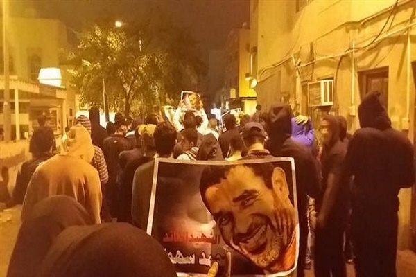 Bahrainis Rally in Protest at Regime Crackdown
