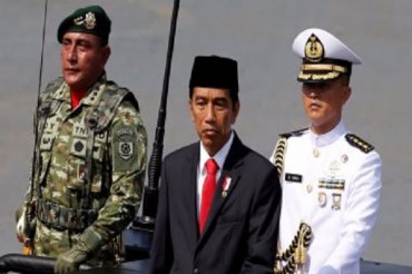 इंडोनेशियाई राष्ट्रपति ने आतंकवाद से मुकक़ाब्ला करने के लिऐ कानून बनाने का आग्रह कया