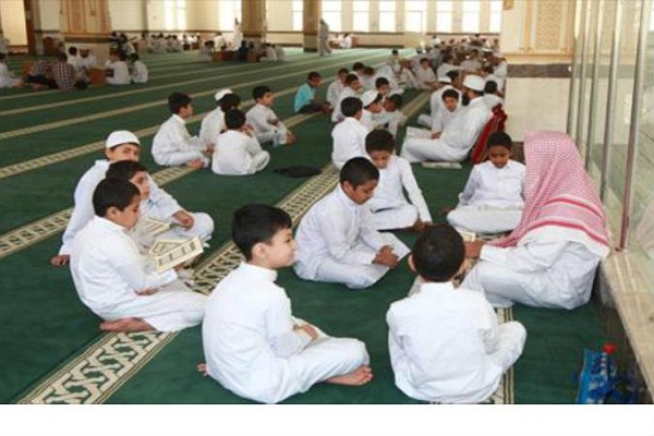 Kur'an öğreten Hıristriyan öğretmen