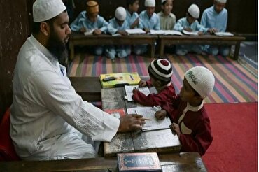 Hindistan eyaletlerinden birinde İslami okulların faaliyetleri yasaklandı