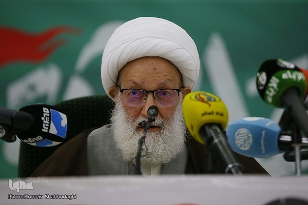 Bahraini Top Shia cleric Sheikh Isa Qassim