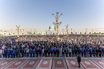 Photos: Thousands Gather at Imam Reza Shrine for Rain Prayer