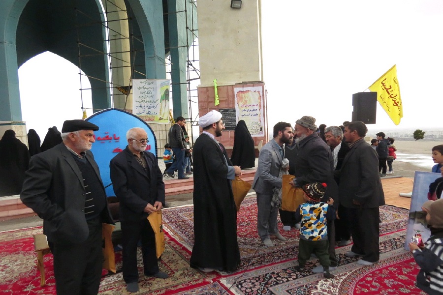 اقامه نماز استغاثه امام زمان (عج) در قزوین به روایت تصویر