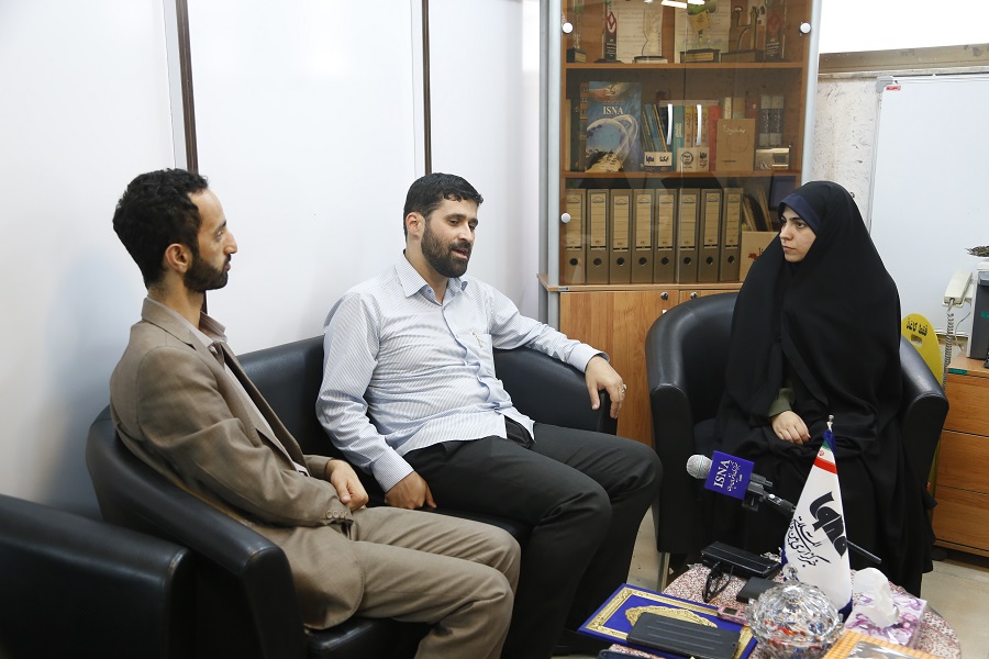 نذورات مردمی تأمین کنده کلیه هزینه&zwnj;های ستاد بازسازی/ هیچ&zwnj; بودجه&zwnj;ای از بیت&zwnj;المال دریافت نمی&zwnj;کنیم