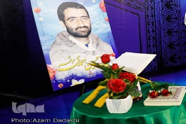 شهیدی دستپرورده مکتب قرآن/حسین اجر محسنین را گرفته است شهیدی دستپرورده مکتب قرآن/حسین اجر محسنین را گرفته است