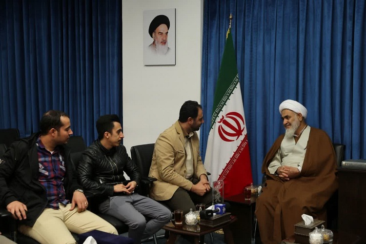 دیدار برنده سیمرغ بلورین جلوه&zwnj;های ویژه بصری جشنواره فجر با امام جمعه قزوین