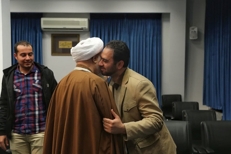 دیدار برنده سیمرغ بلورین جلوه&zwnj;های ویژه بصری جشنواره فجر با امام جمعه قزوین