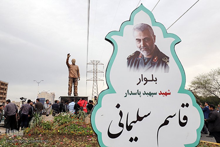 رونمایی از تندیس سردار سلیمانی در اهواز