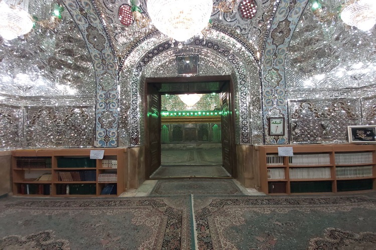 ضدعفونی و گندزدایی آستان امام&zwnj;زاده حسین (ع) قزوین