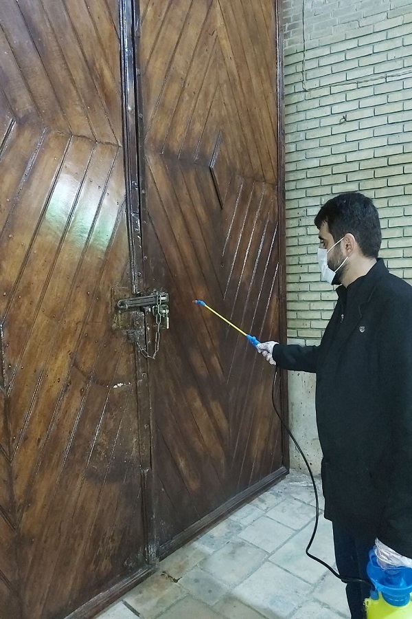 ضدعفونی و گندزدایی آستان امام&zwnj;زاده حسین (ع) قزوین