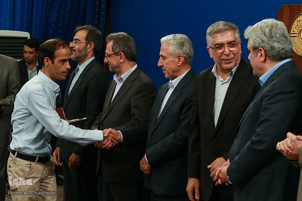 تجلیل از خبرنگار ایکنا در نهاد ریاست‌ جمهوری