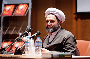 روایات زیارت سیدالشهدا(ع) با خوف جان به چه معناست