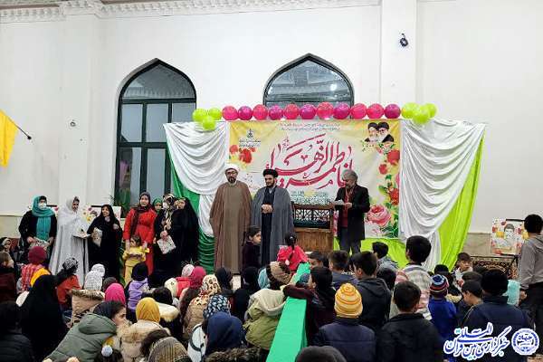 برگزاری برنامه «زن، مادر، مهربانی» در روستای علی‌آباد گونه