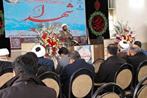 شناخت راه و راهبر رمز انقلابی ماندن است