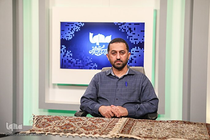 همه ابعاد هدایت در قرآن موجود است + فیلم