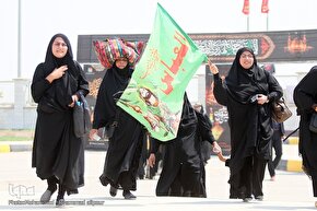 یک قدم تا اربعین؛ پیاده‌روی زائران اربعین در چذابه