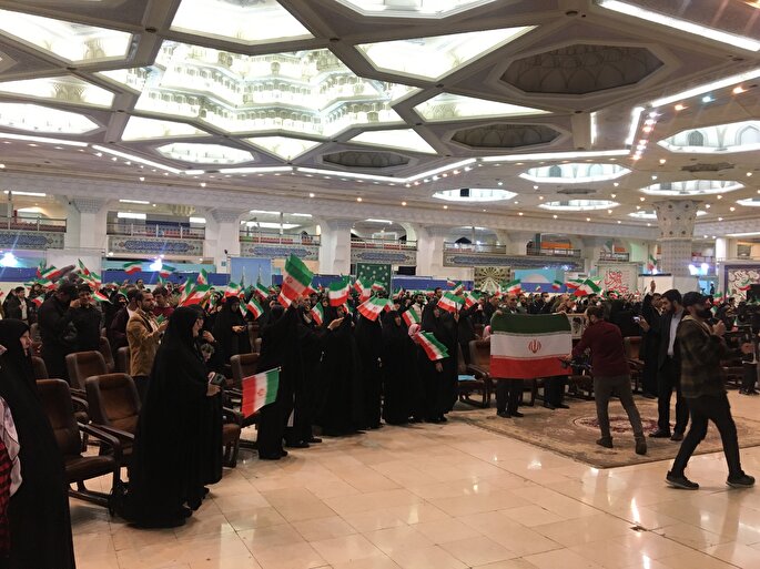 رئیس جمهور از نمایشگاه قرآن بازدید کرد + عکس