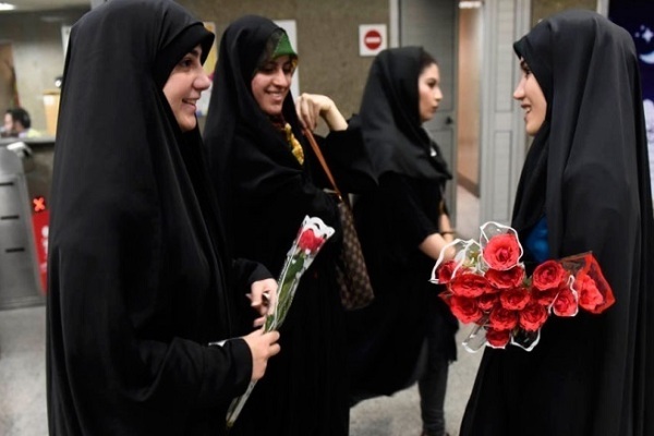 نگاه متدبرانه اسلام به زن