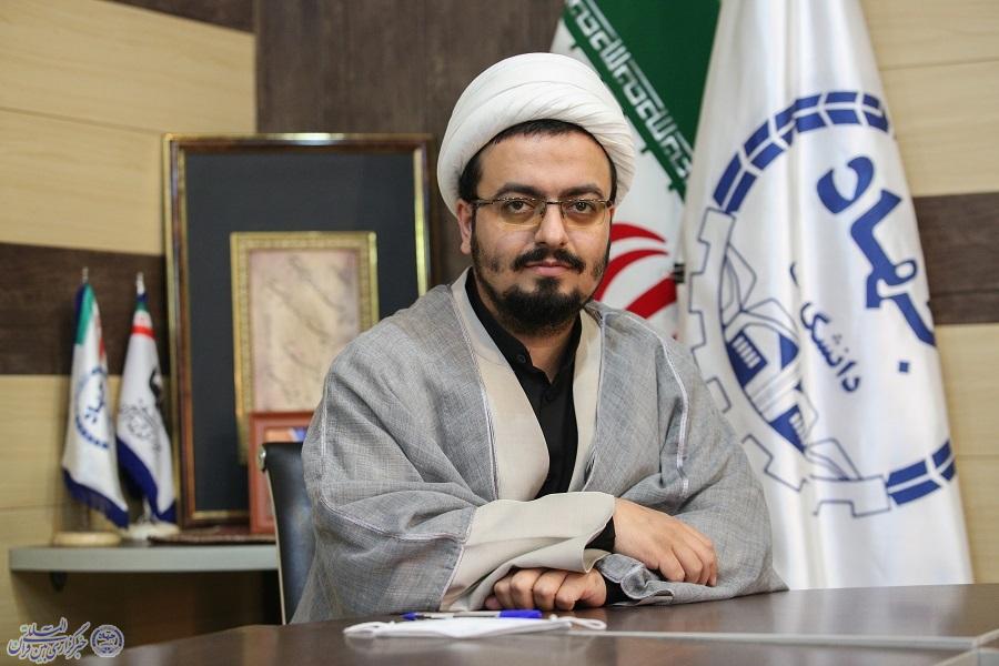 حجتالاسلام والمسلمین مجید دائیدائی، مسئول مؤسسه فرهنگی روایت حق حجتالاسلام والمسلمین مجید دائیدائی، مسئول مؤسسه فرهنگی روایت حق