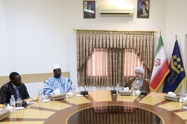 انقلاب اسلامی، توسعه علمی و عزت مسلمانان را بازیابی کرده است