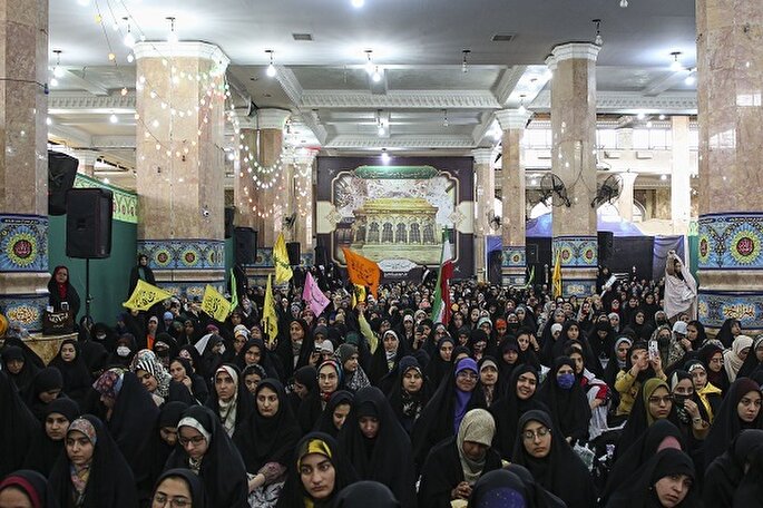 عکس | تجدید بیعت 3 هزار دانشجو با امام زمان(عج) در مسجد جمکران