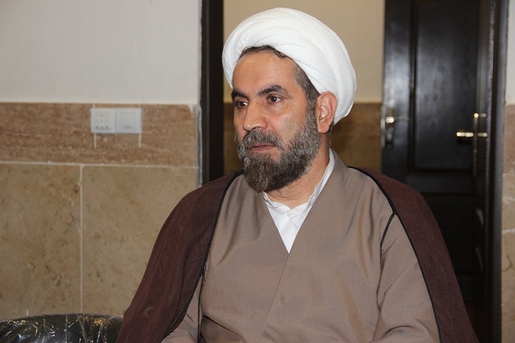 کاظم لو مدیر حوزه خواهران قزوین کاظم لو مدیر حوزه خواهران قزوین