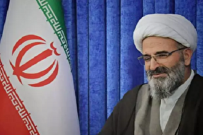 فیلم | واکنش نماینده ولی‌فقیه در سمنان نسبت به هتک حرمت قرآن