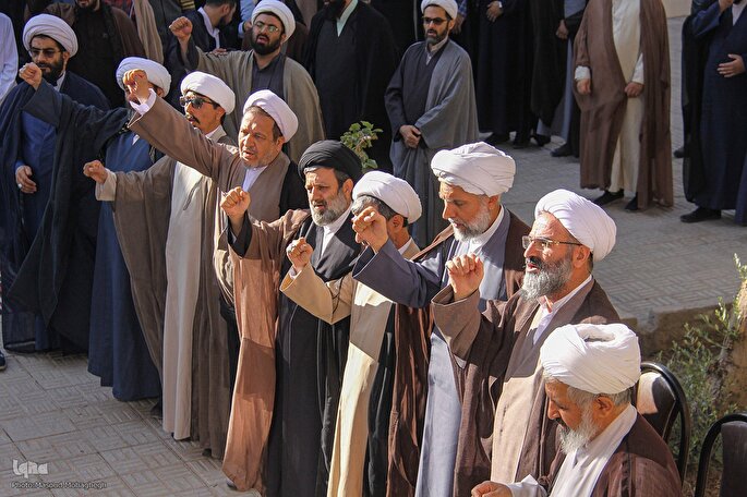 حوزویان تهران در حمایت از پاسخ ایران به رژیم صهیونیستی تجمع می‌کنند