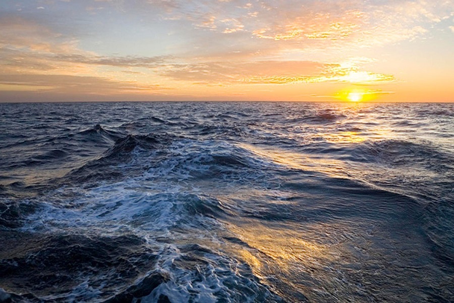 خلق باد و آب خلق باد و آب