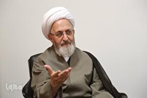 دعا تنبل‌پرور نیست؛ انسان باید هم دعا کند هم تلاش