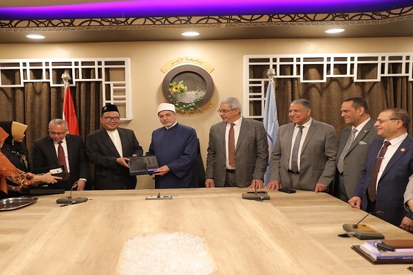 دانشگاه الازهر و دانشگاه اسلامی اندونزی تفاهمنامه امضا کردند