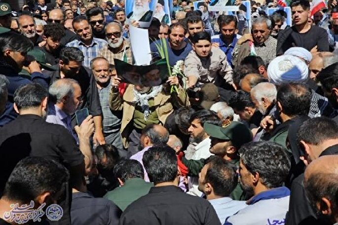 تشییع پیکر ۲ شهید شهرستان بیجار در پی حمله اسرائیل‌