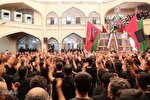 عکس | آیین نخل‌برداری ظهر عاشورا در حسینیه نظرکرده یزد‎