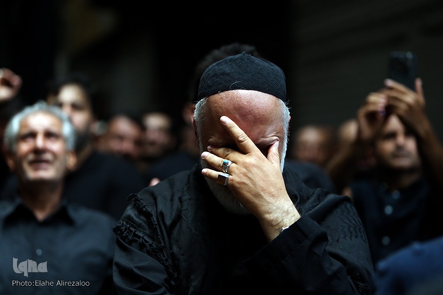 عزاداری برای امام حسین عزاداری برای امام حسین
