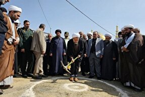 کلنگ‌ ساختمان حوزه علمیه آوج به زمین خورد