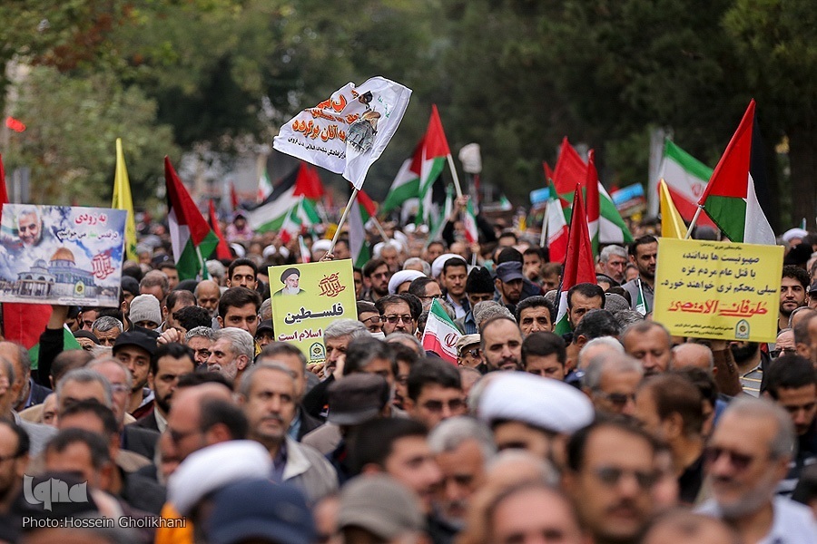 تجمع مردم قزوین