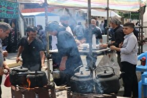 عکس | ارائه خدمت موکب شهرستان کامیاران به زوار اربعین