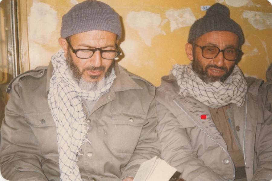 حاج رضا شالی به همراه مرحوم یزدان پناه حاج رضا شالی به همراه مرحوم یزدان پناه