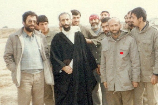 حاج رضا شالی در کنار آیتالله باریکبین حاج رضا شالی در کنار آیتالله باریکبین