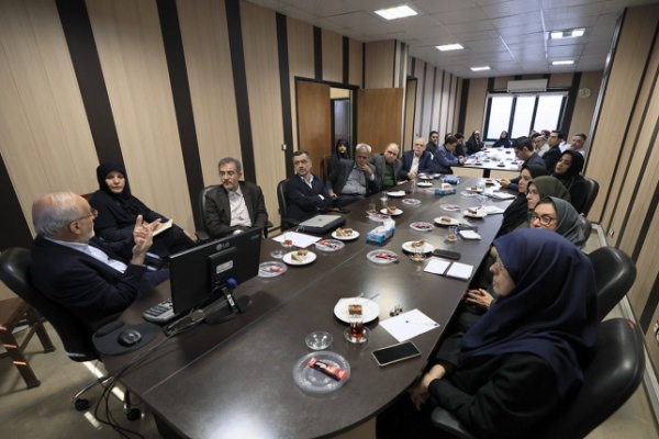 بررسی چالش‌های نظام سلامت در پژوهشکده علوم بهداشتی جهاددانشگاهی