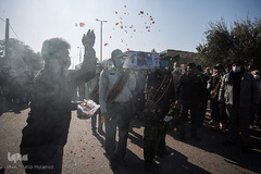 تشییع و خاکسپاری شهید «زکریا شیری» در شهر اقبالیه استان قزوین‎