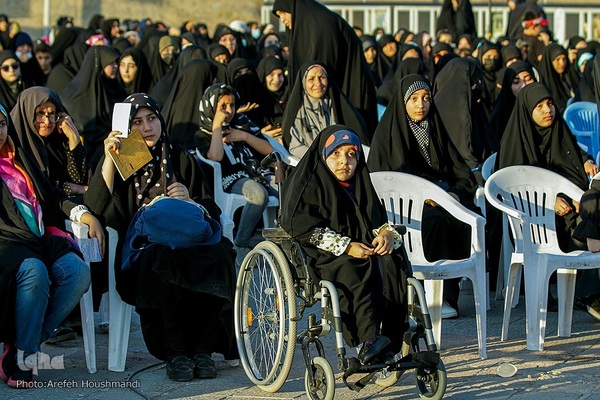 اجتماع پر شور دختران نوجوان در گلزار شهدای قزوین‎‎