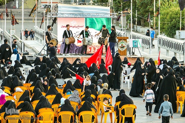 اجتماع پر شور دختران نوجوان در گلزار شهدای قزوین‎‎