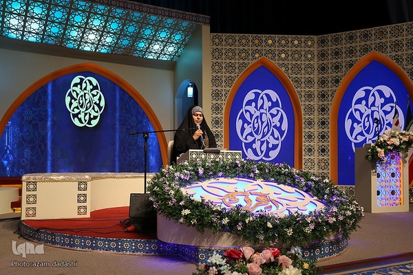 رقابت بانوان در رشته دعاخوانی