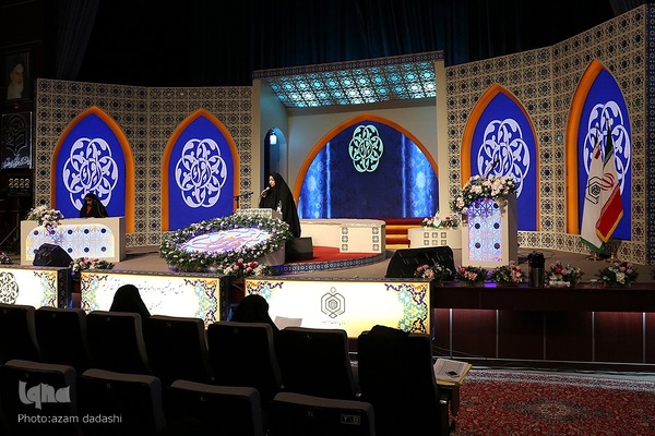 رقابت بانوان در رشته دعاخوانی