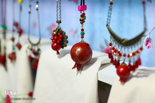 بازار شب یلدا در قزوین