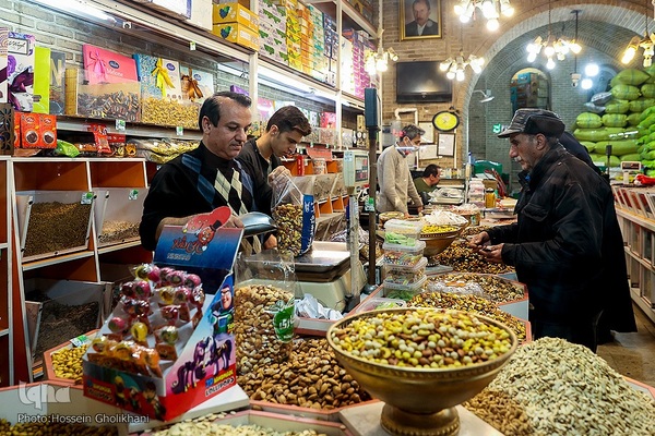 بازار شب یلدا در قزوین