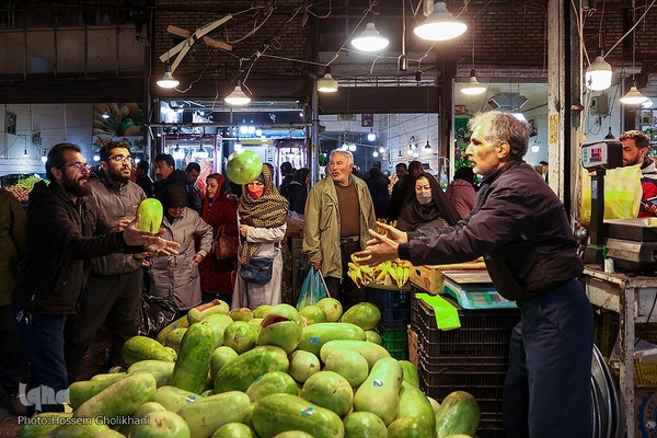 بازار شب یلدا در قزوین