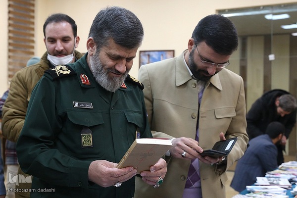 شب شعر «خاتم سلیمانی» در قزوین