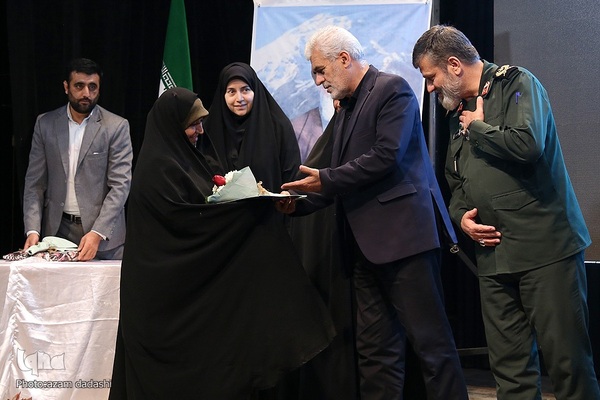 شب شعر «خاتم سلیمانی» در قزوین